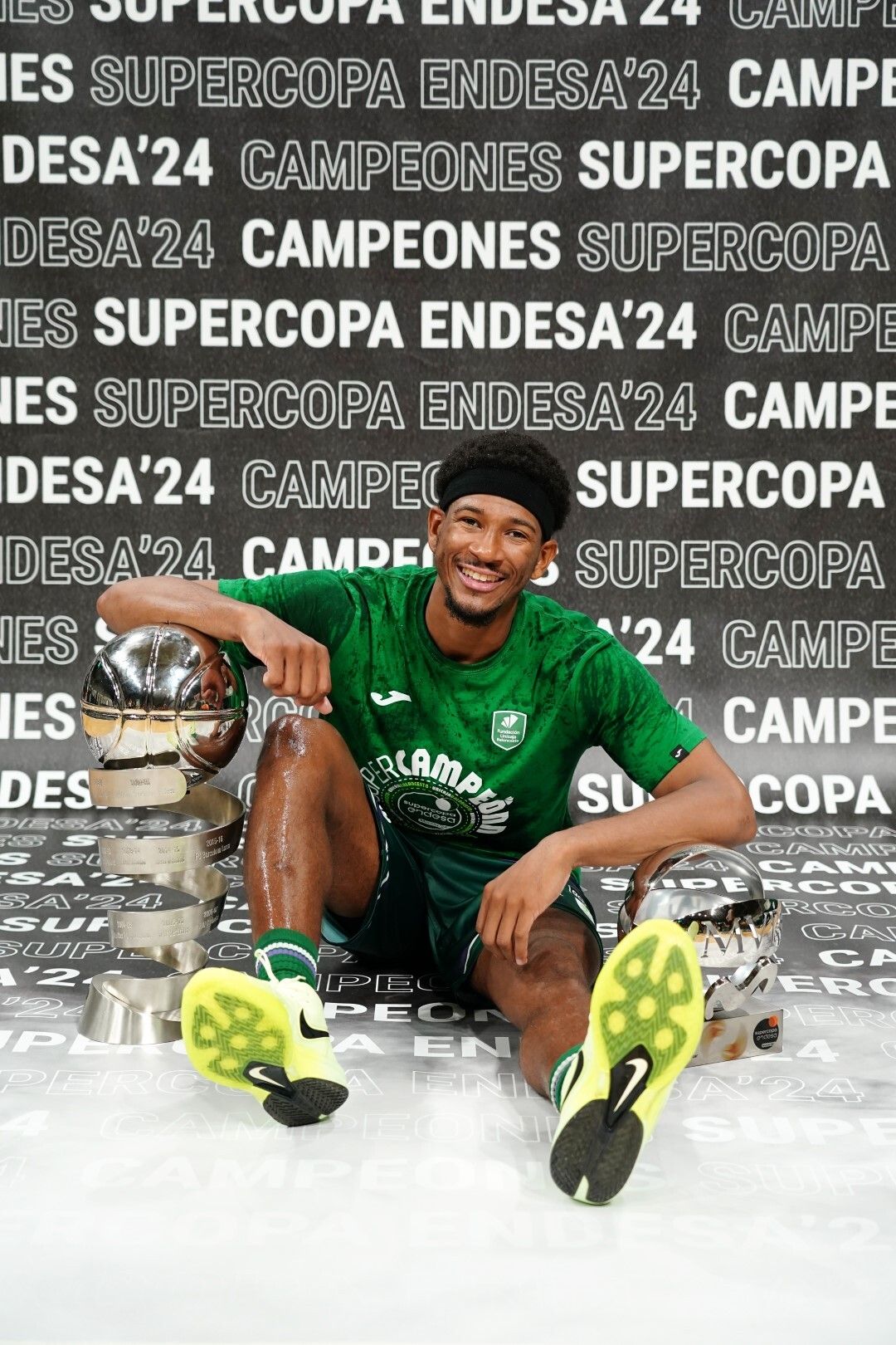 Sesión de fotos al Unicaja como campeón de la Supercopa de España 2024, tras derrotar al Real Madrid