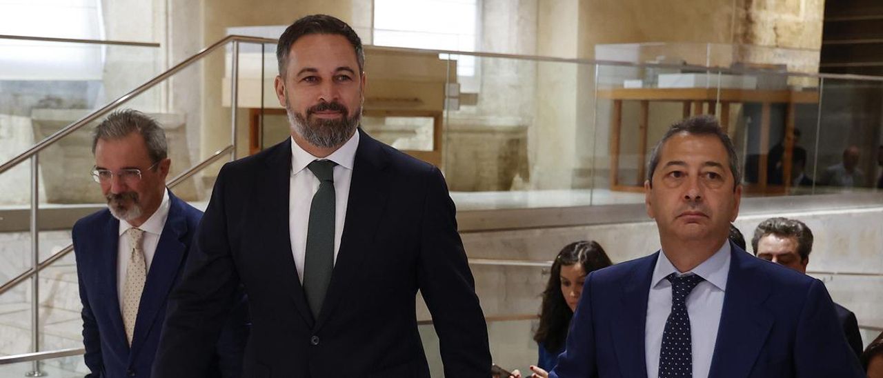 El líder de Vox, Santiago Abascal, y Vicente Barrera, en una imagen de archivo