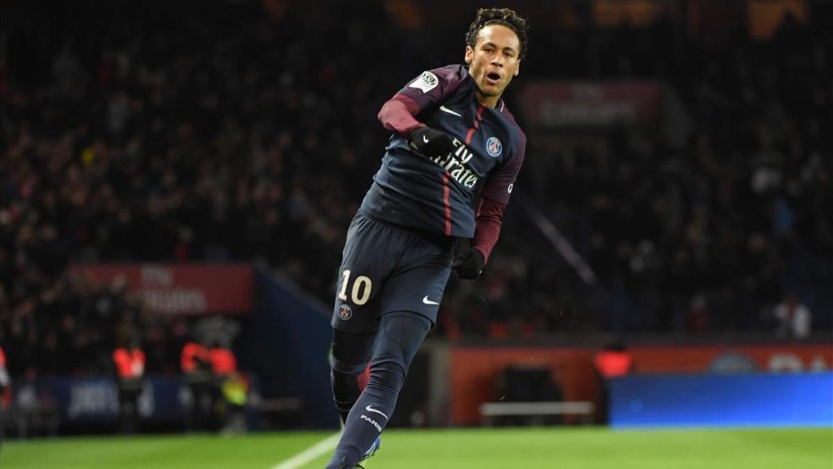 fgimenotopshot   paris saint germain s brazilian forward 180119123433