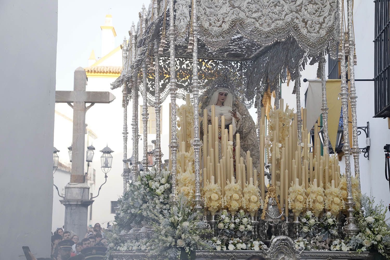 Traslado de la Virgen de La Paz hacia la Catedral antes de su coronación