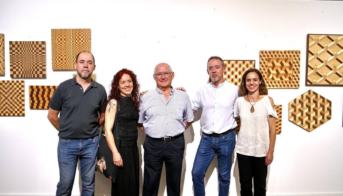 Muestra de piezas de madera en la sala de exposiciones de La Encarnación hasta el 6 de septiembre.