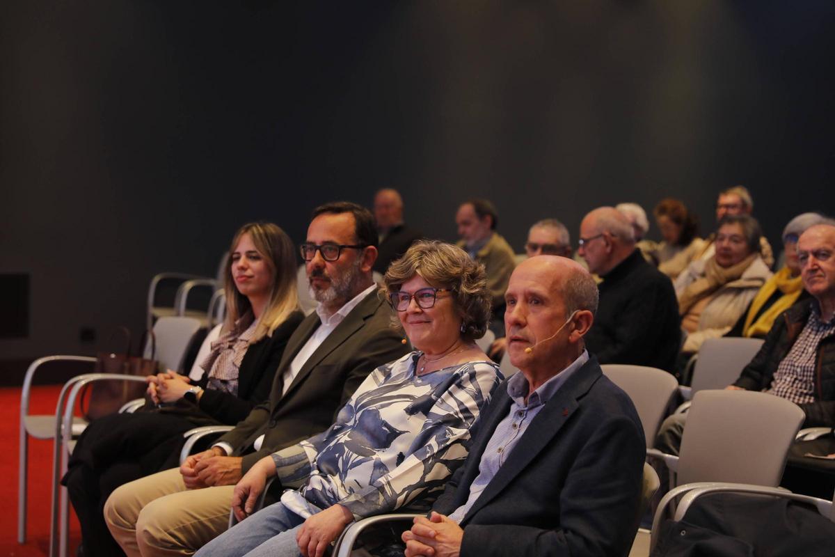 Intervención de Gloria Rodríguez en la XI Semana de la Ciencia "Margarita Salas" Intervención de Gloria Rodríguez en la XI Semana de la Ciencia "Margarita Salas"