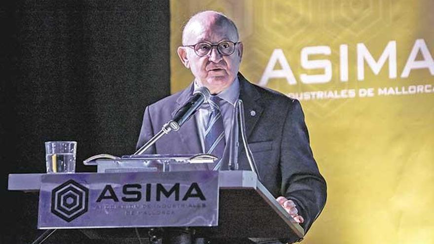 El presidente de ASIMA, Francisco Martorell Esteban, ayer durante el acto.