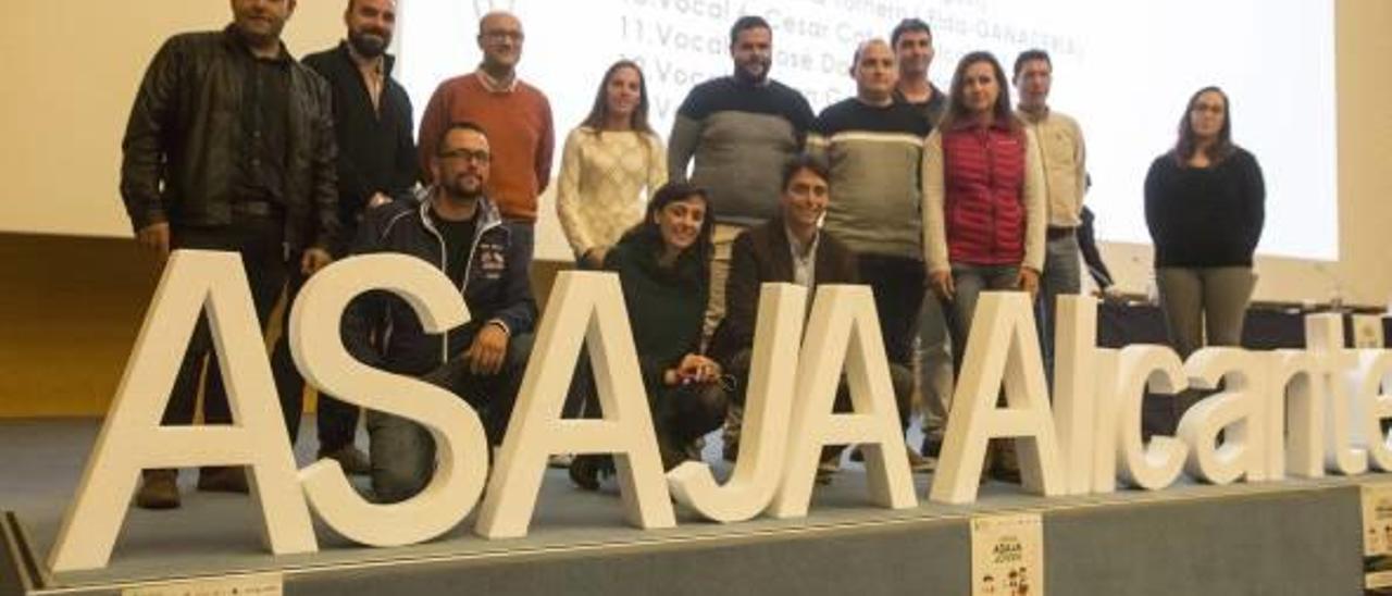 Miembros de la primera junta de la sectorial Asaja Joven de Alicante.