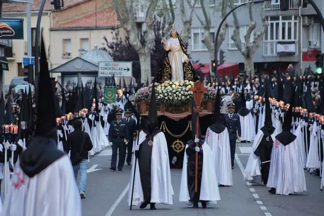 GALERÍA | La procesión de la Tercera Caída, en imágenes