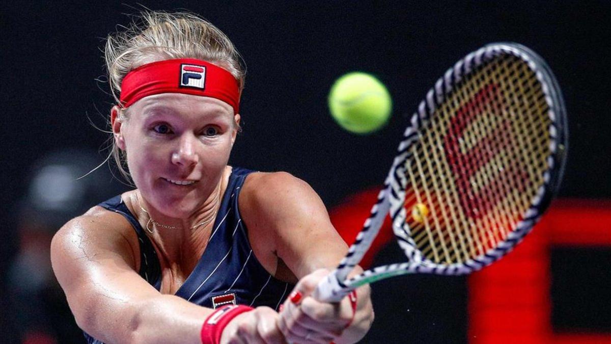 xortunokiki bertens of netherlands hits a return against 191029175039