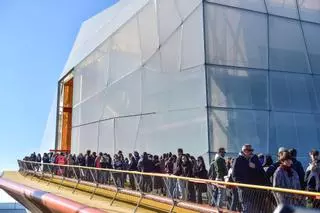 Plasencia rinde homenaje a Robe Iniesta tras su fallecimiento con un emotivo acto en su ciudad natal