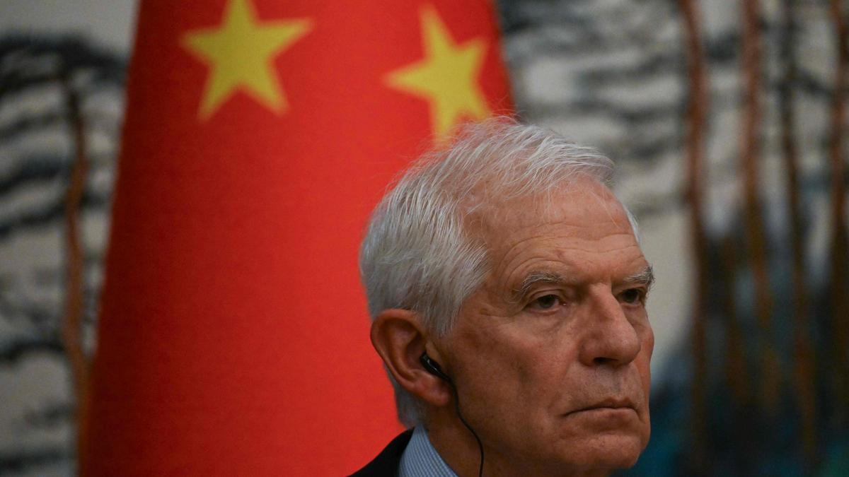 El jefe de la diplomacia europea, Josep Borrell, durante su visita a Pekín, este viernes.
