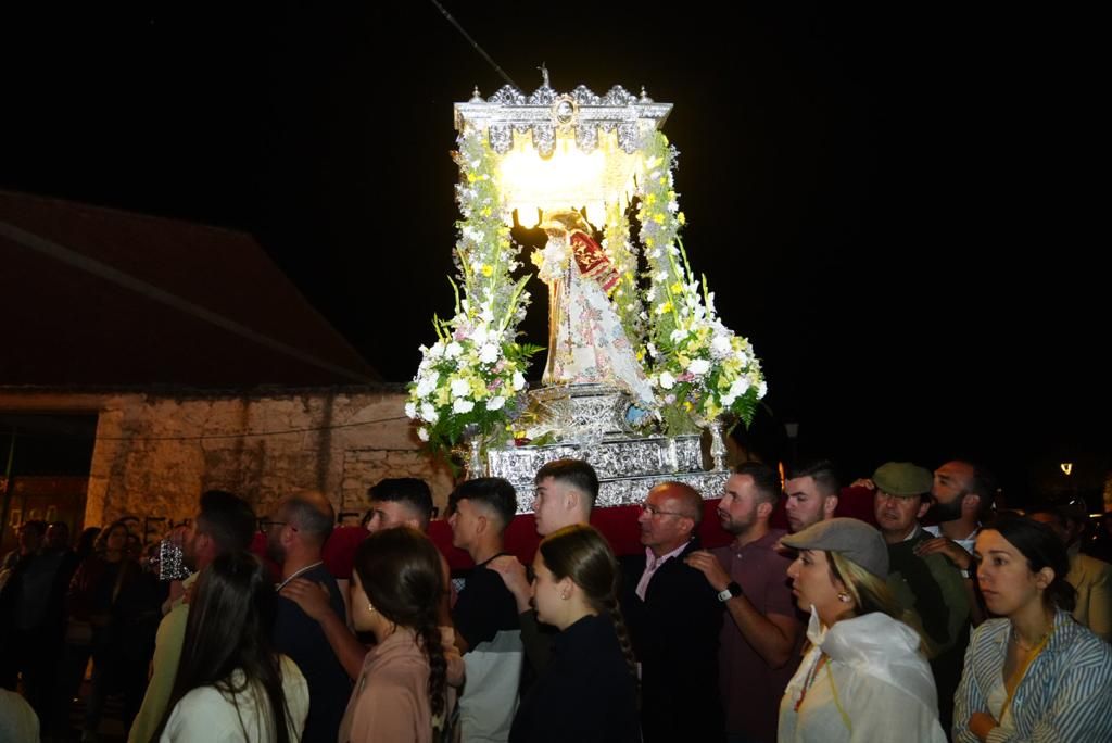 Entrada de la Virgen de la Antigua en Hinojosa