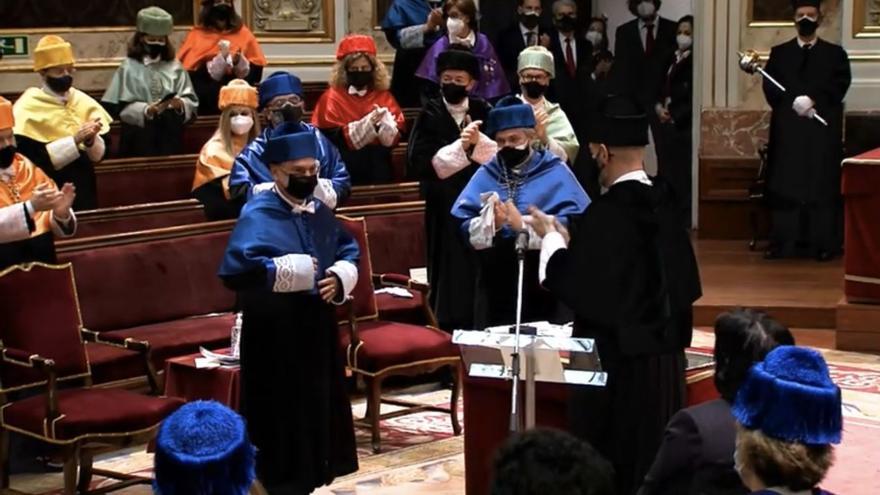 El profesor ilicitano Francis Mojica, doctor honoris causa por la Universidad Complutense de Madrid