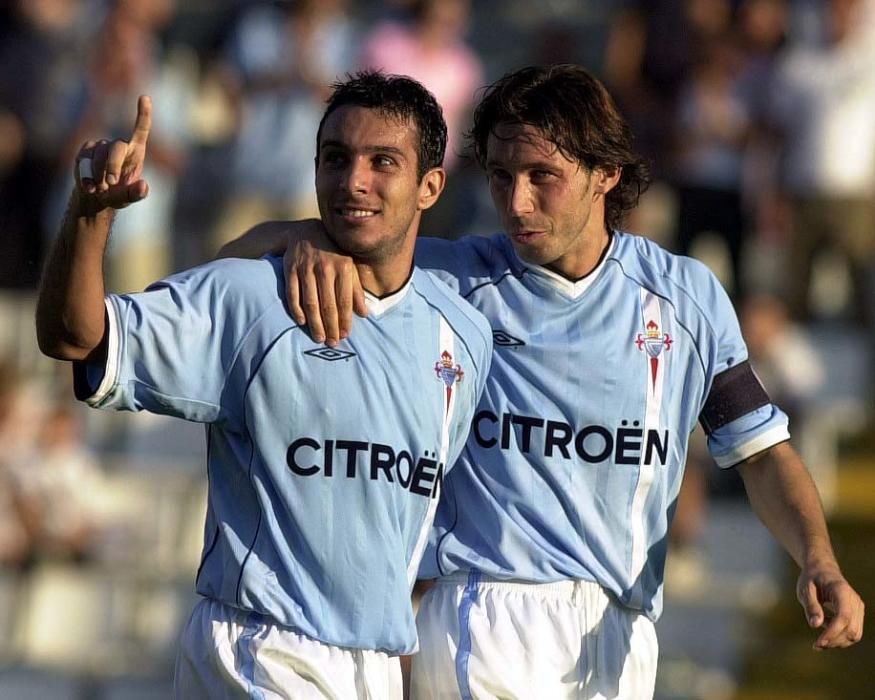 Mostovoi lideró una parcela ofensiva de ensueño, en la que el argentino Gustavo López tuvo un papel esencial. En la foto, ambos celebran un gol contra el Tenerife en la 2001/2002.