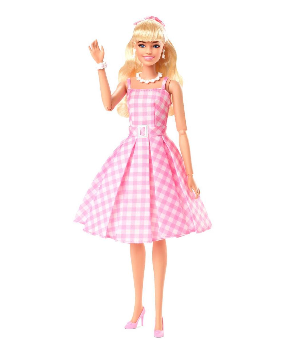 Barbie con vestido de cuadros rosa