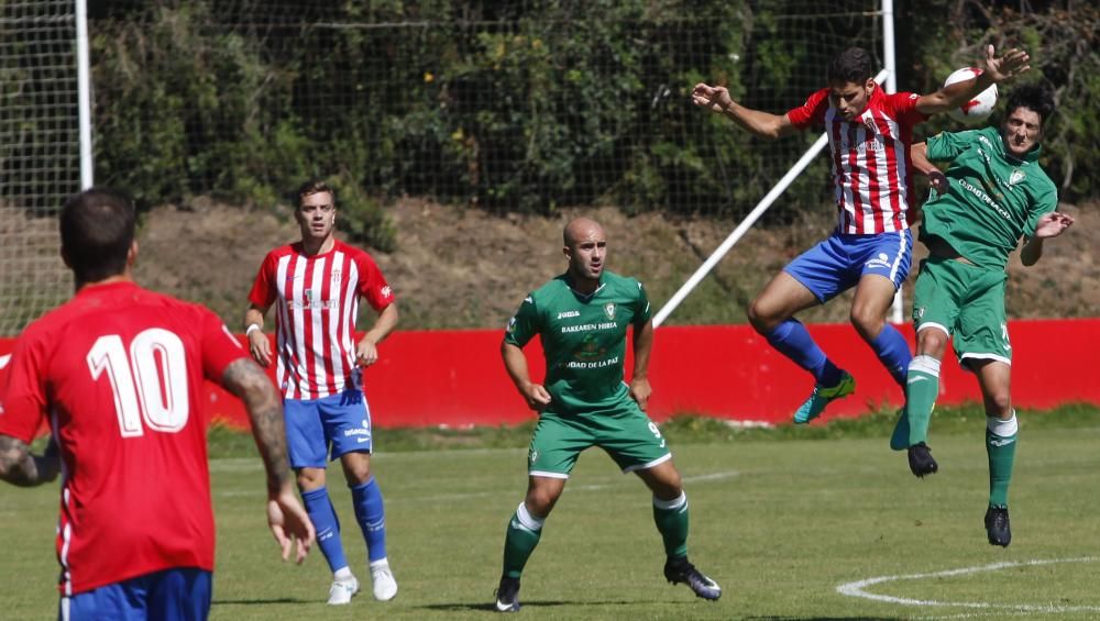 El partido entre el Sporting B y el Gernika, en imágenes