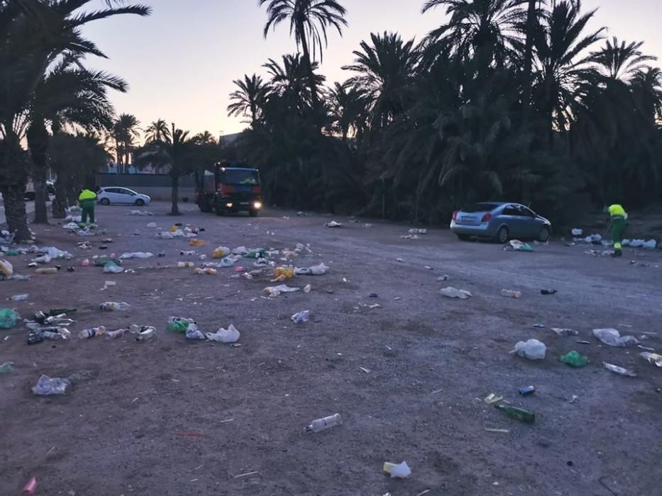 Desperdicios en la zona de ocio de Altabix