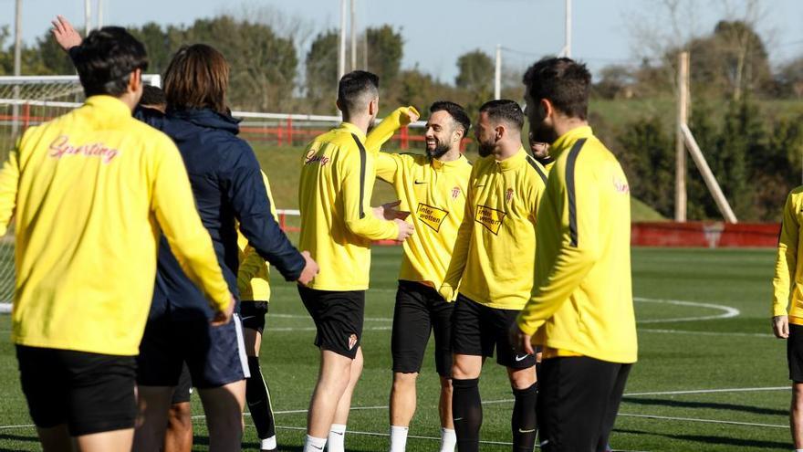 Molinero, en el centro, durante un entrenamiento.