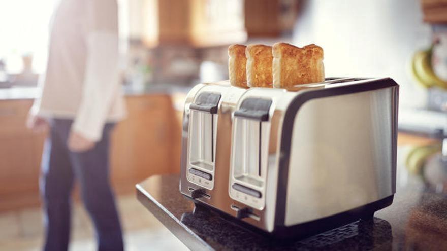 Así puedes descongelar y tostar el pan a la vez en la tostadora: &quot;solo hay que darle a un botón&quot;