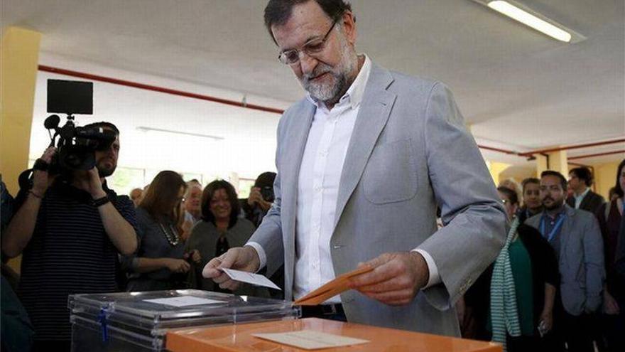 Rajoy dice que &quot;hay que votar&quot; y espera que la jornada se desarrolle &quot;sin ningún problema&quot;