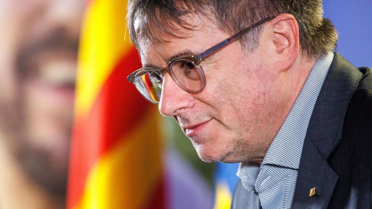 Carles Puigdemont, ahir a Brussel·les abans de la roda de premsa. | OLIVIER MATTHYS / EFE / EPA