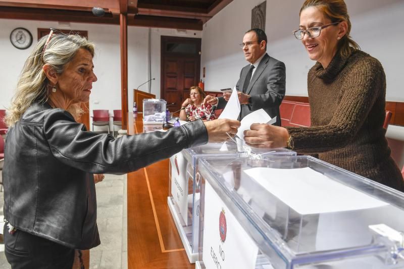 31-01-20 GENTE Y CULTURA. COLEGIO DE ABOGADOS. LAS PALMAS DE GRAN CANARIA. Votaciones para el cambio de nombre en el Colegio de Abogados.     Fotos: Juan Castro.  | 31/01/2020 | Fotógrafo: Juan Carlos Castro