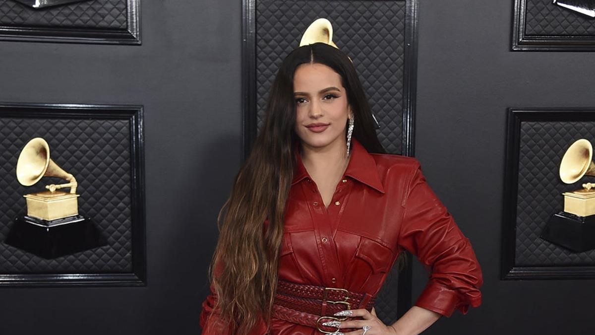 Rosalía en la alfombra roja de los 'Grammy 2020'
