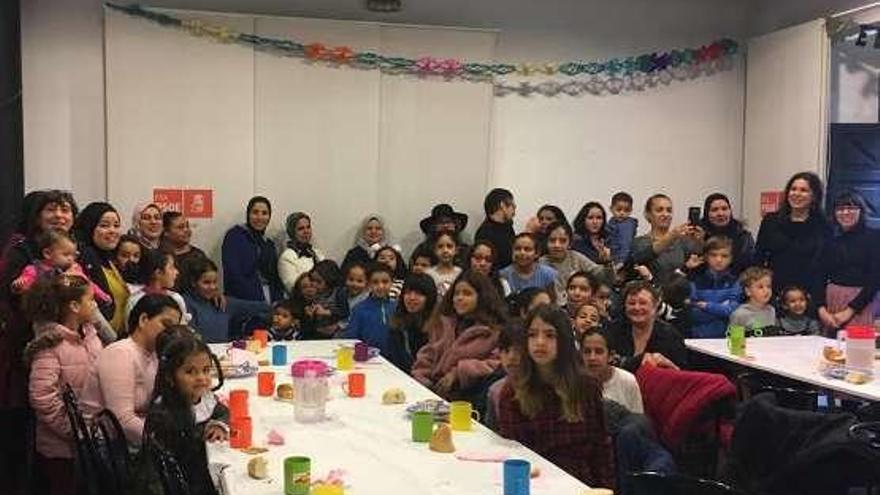 Comida de moros y cristianos contra el racismo y la xenofobia