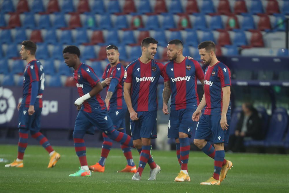 Las mejores fotos del Levante UD - Osasuna