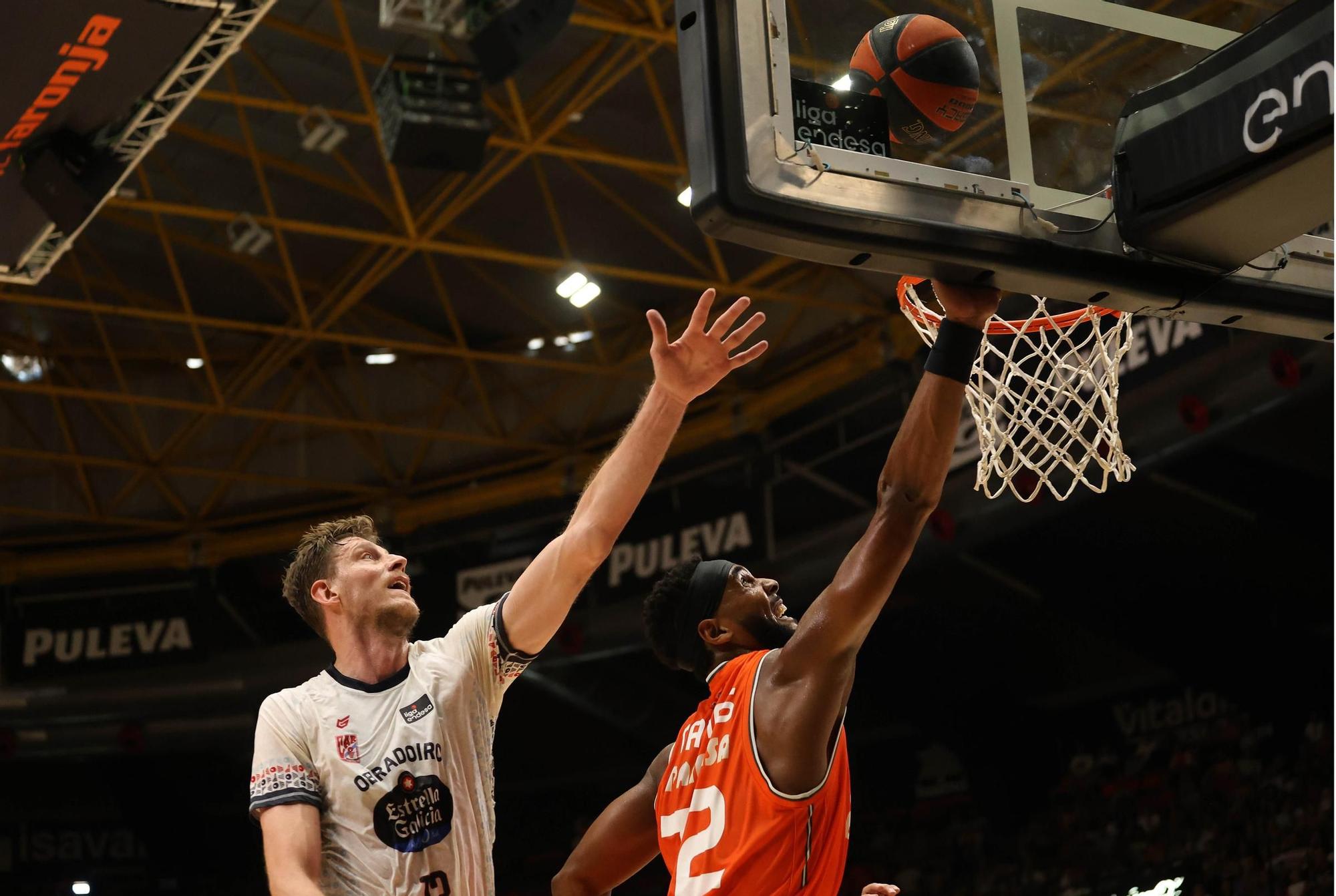 Las imágenes del Valencia Basket vs Monbus Obradoiro