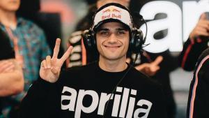 Martín vol fer les paus amb Aprilia però insisteix a marxar