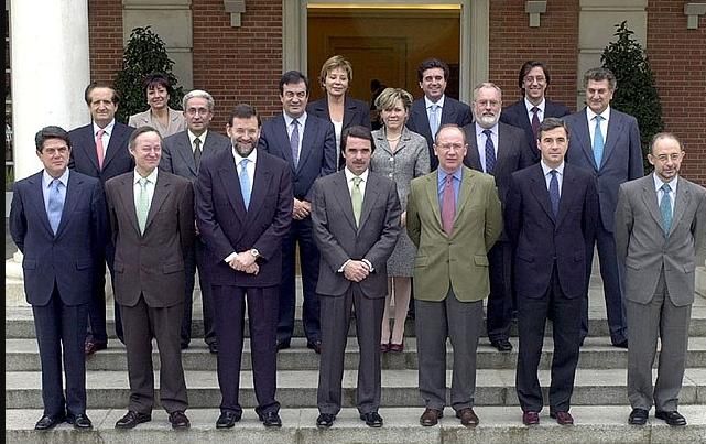 Rajoy, Rato y Piqué copan el poder en el nuevo Gobierno