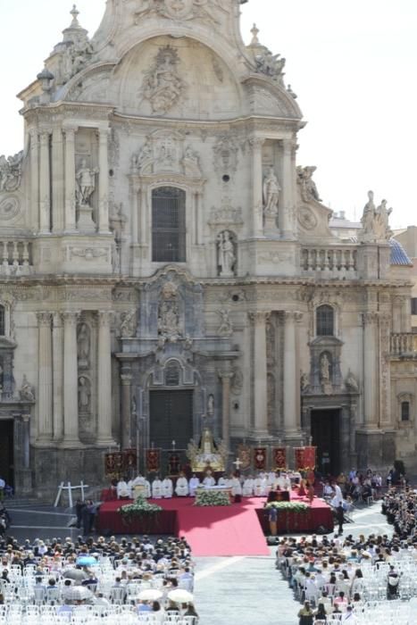 Coronación de la Virgen de la Soledad en la plaza Belluga