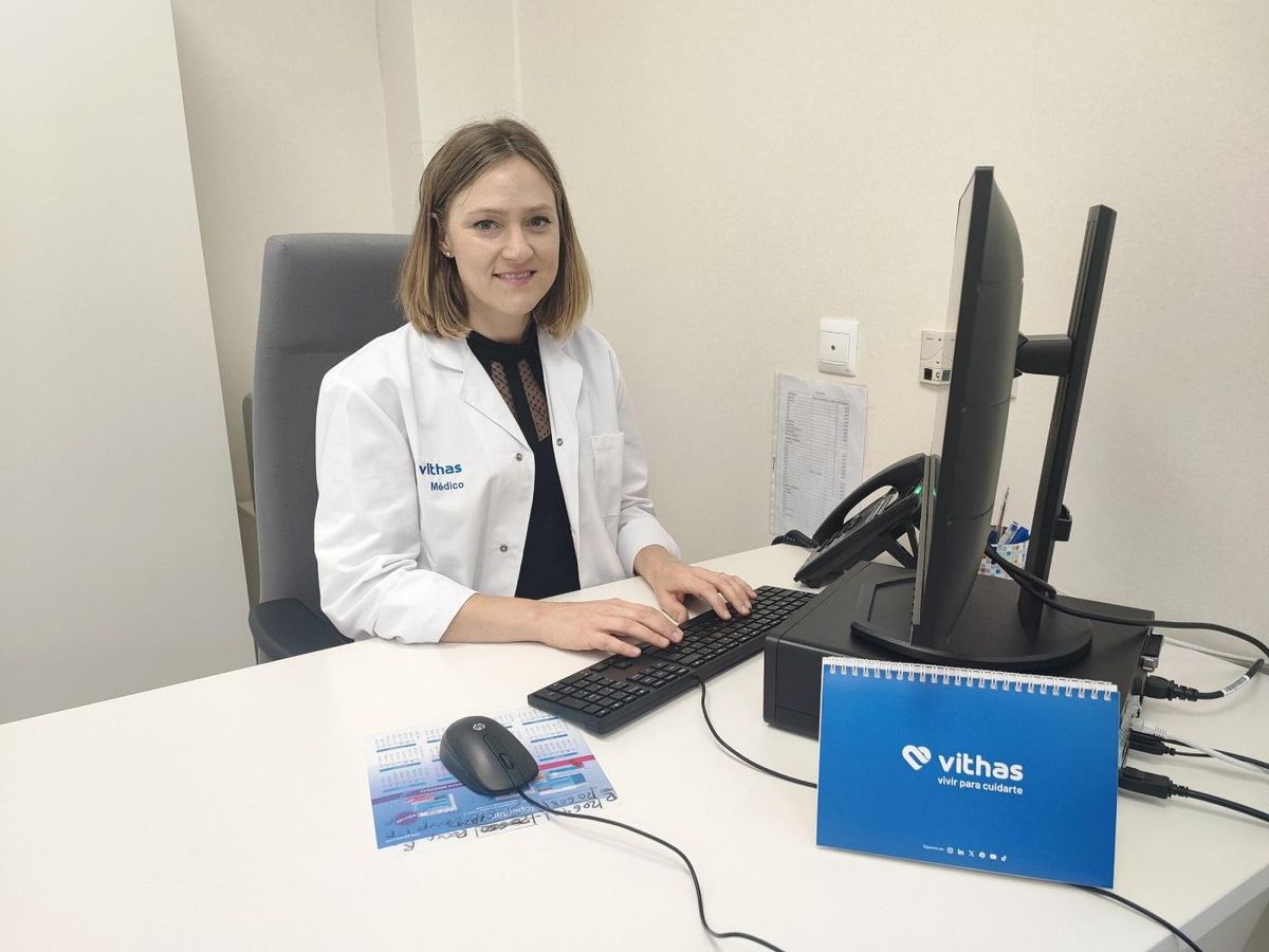 La doctora Sara Simonsen en su consulta