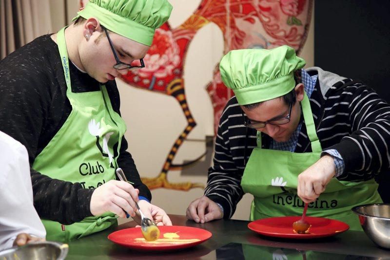 Ocho alumnos de ATADES comienzan su formación como chefs