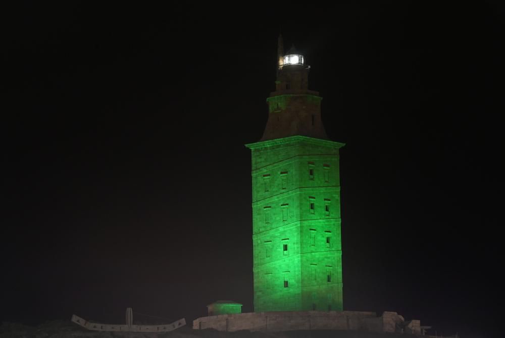 La Torre, de verde por el Día Mundial del Cáncer