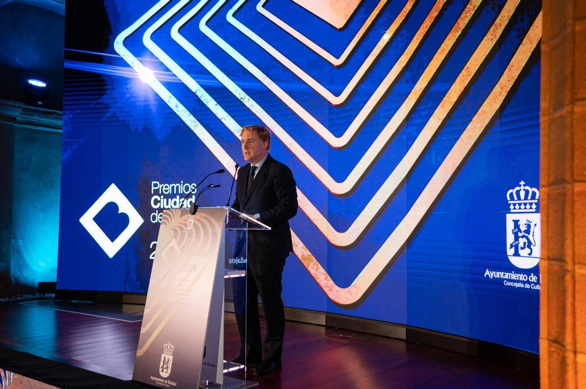 El alcalde de Badajoz, Ignacio Gragera, durante la gala de los premios en la edición de 2024.