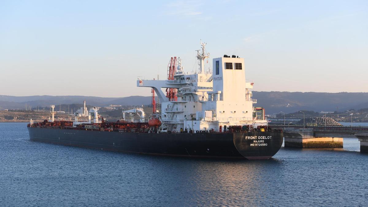 Un año de descargas de petróleo en Langosteira: 50 buques y tres millones de toneladas