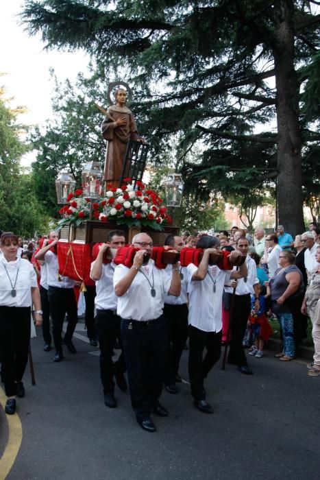 Procesión de San Lorenzo en Los Bloques