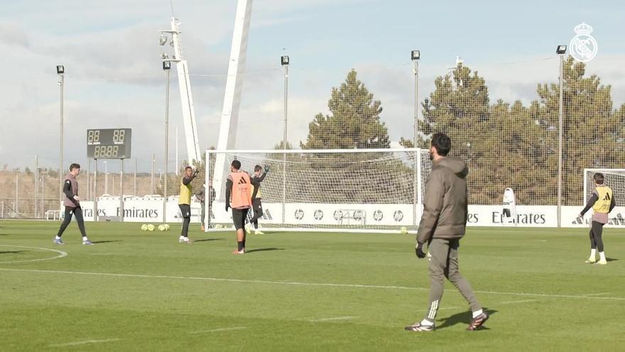 El Real Madrid prepara el partido de Liga de este sábado ante el Villarreal