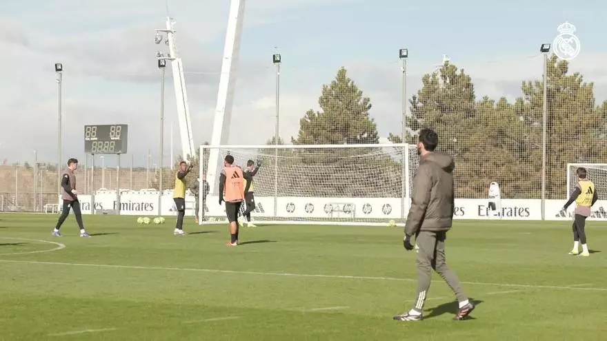 El Real Madrid prepara el partido de Liga de este sábado ante el Villarreal