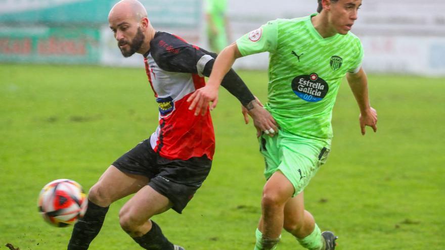 Borja: «Le tengo mucho cariño al Arosa»