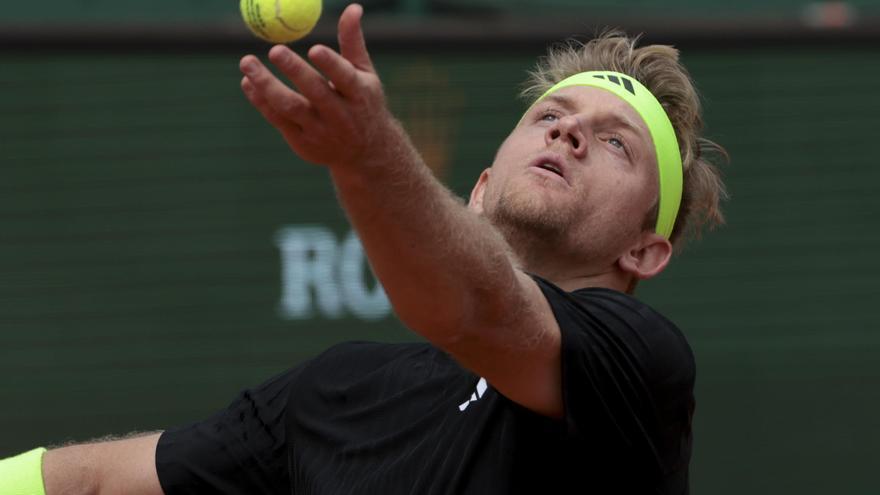 Davidovich gana a Wawrinka y ya está en octavos del Godó