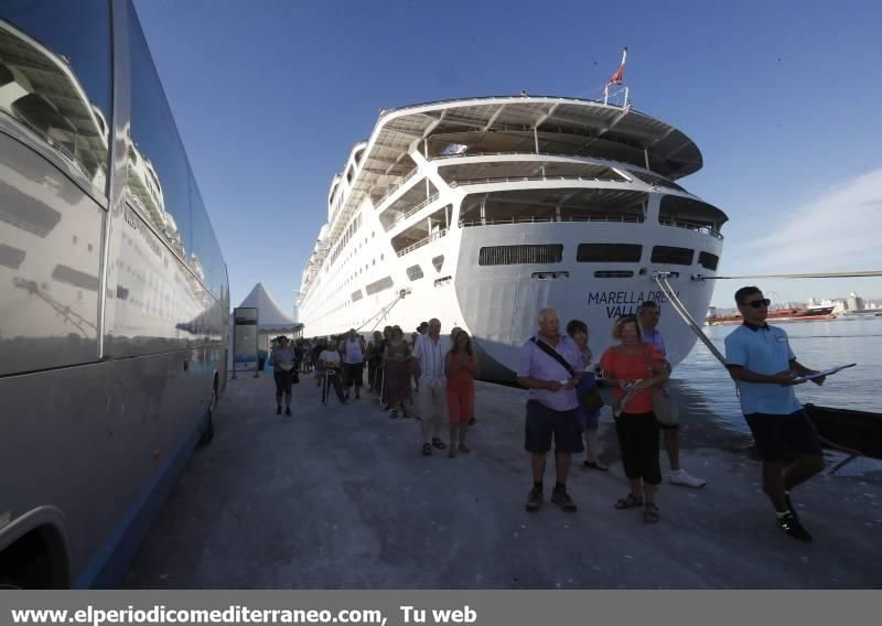 Crucero en el puerto de Castelló