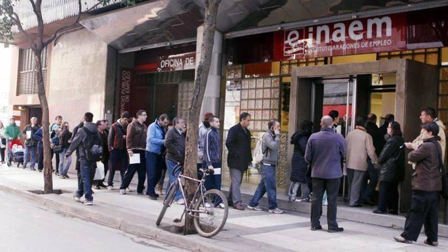 La UGT advierte que cada vez más trabajadores están &quot;al borde de la pobreza&quot;