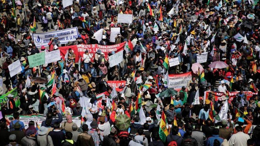 Campesinos que cultivan hoja de coca protestan contra Evo Morales en Bolivia