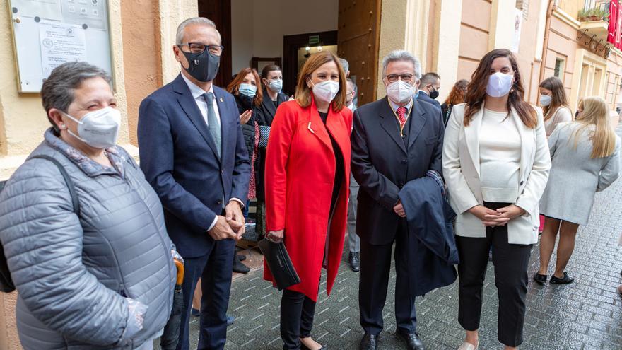 Domingo de Resurrección bajo techo en el Cabanyal