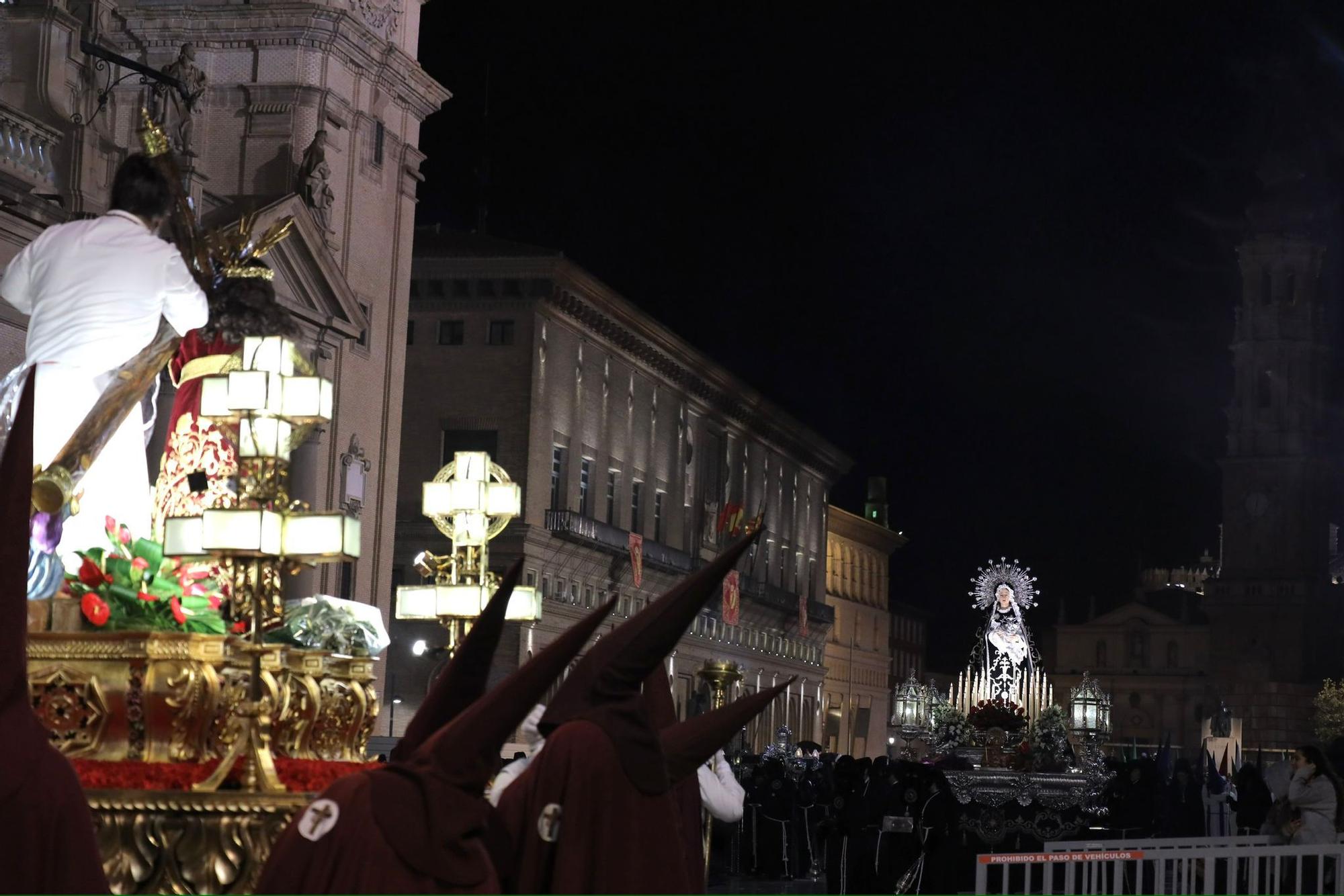 La procesión del Encuentro, en imágenes