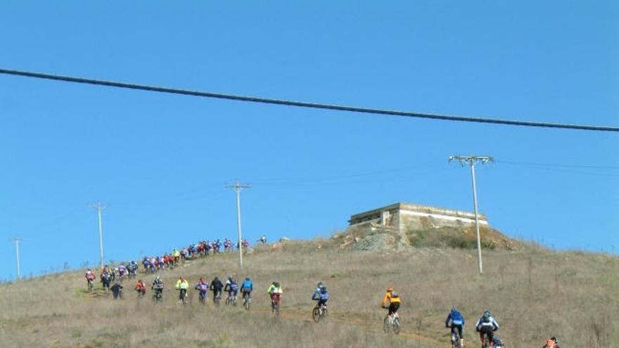 La quinta edición de la marcha ciclista por la Sierra de Carpurias contó con 179 corredores