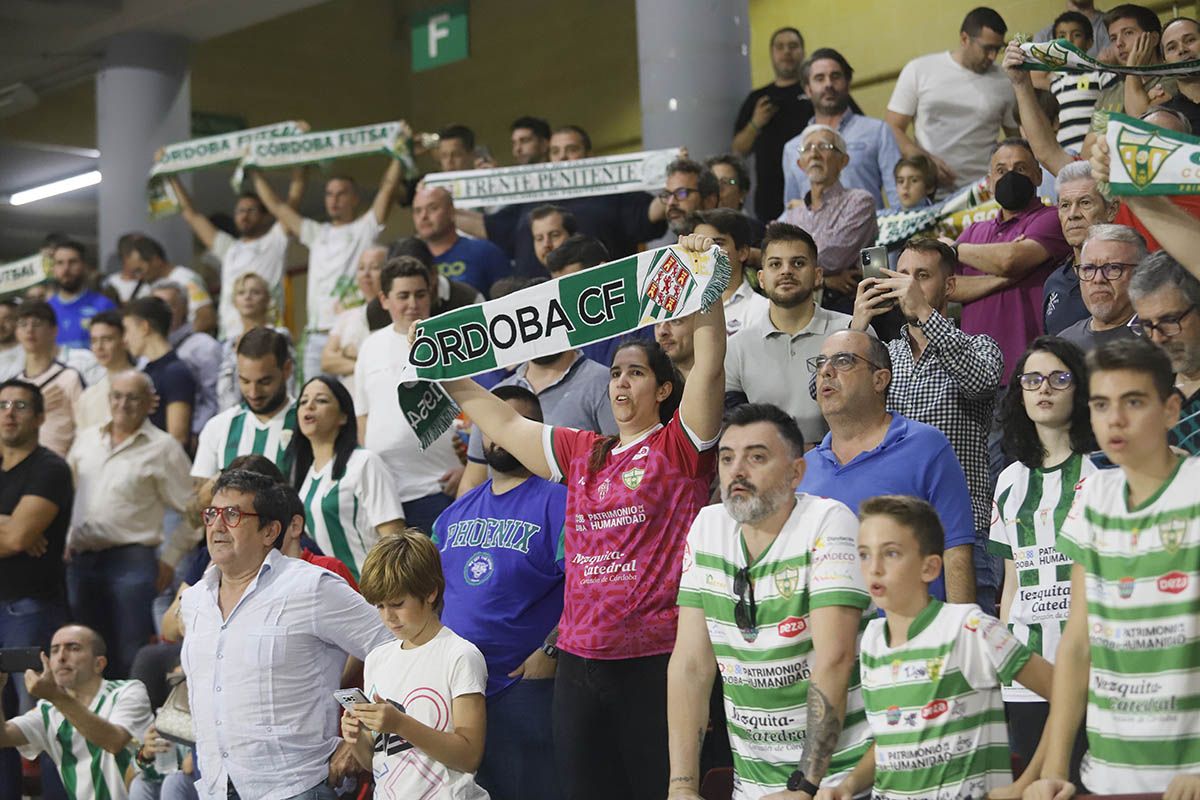 Las imágenes del derbi entre el Córdoba Futsal y el Betis en Vista Alegre