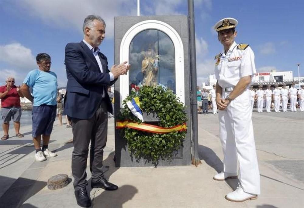 El buque escuela Juan Sebastián Elcano visita por primera vez La Graciosa