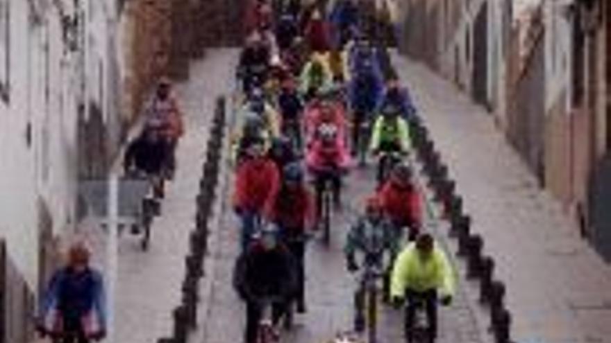 La marcha de bicicleta de montaña de Cáceres, todo un espectáculo