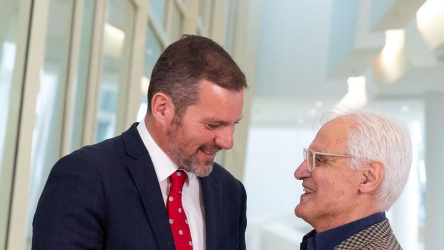 A Real Academia cre que o galego se achega «ao limiar do colapso»